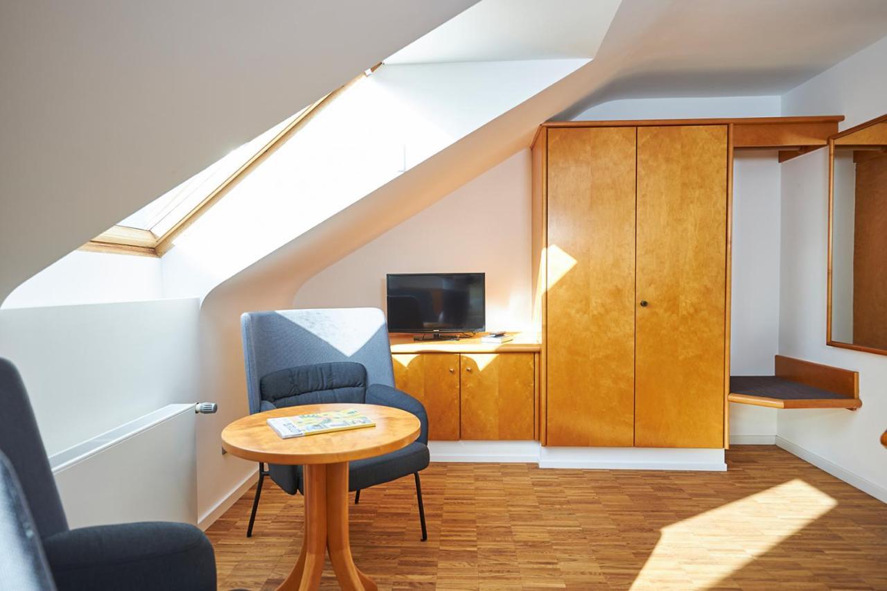 Erck- Flair Hotel & Restaurant Bad Schonborn Buitenkant foto