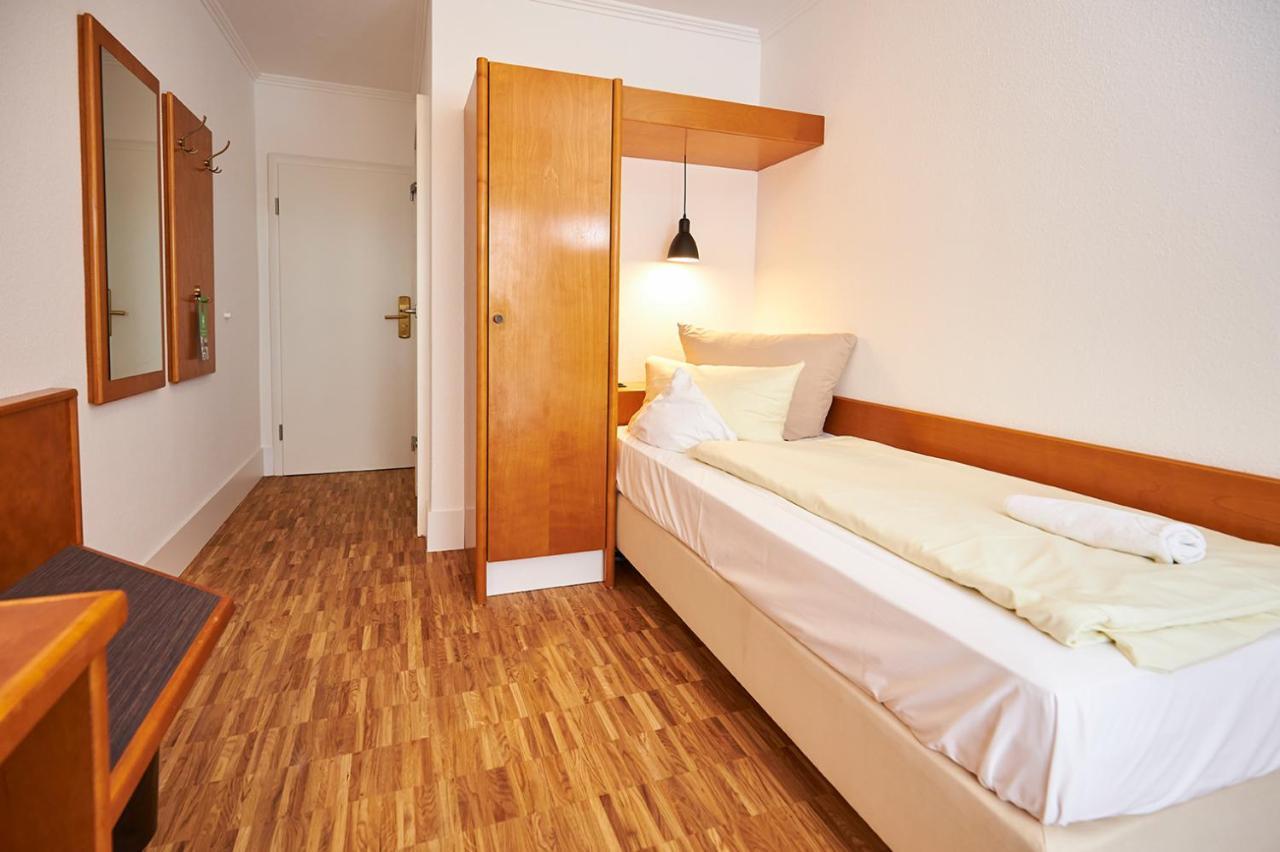 Erck- Flair Hotel & Restaurant Bad Schonborn Buitenkant foto