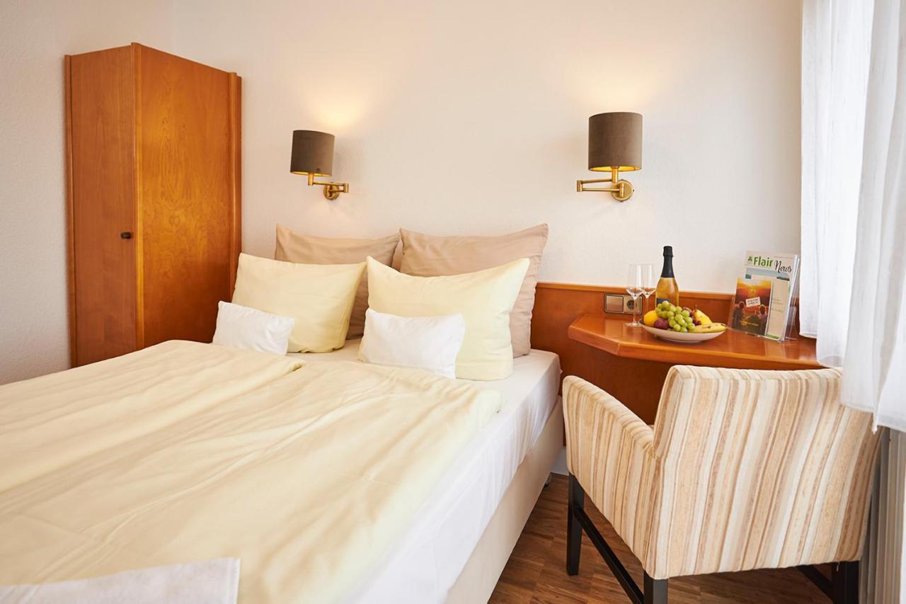 Erck- Flair Hotel & Restaurant Bad Schonborn Buitenkant foto